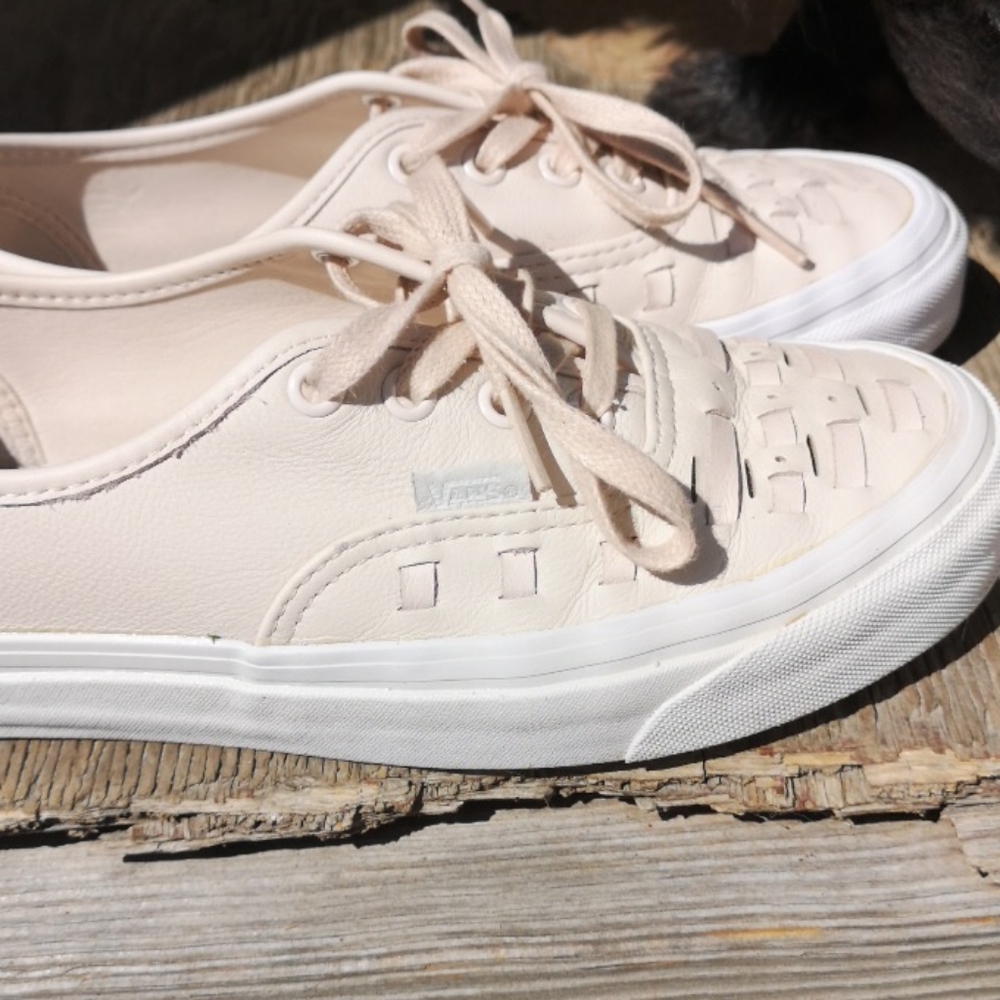 VANS - Picture 4 of 4